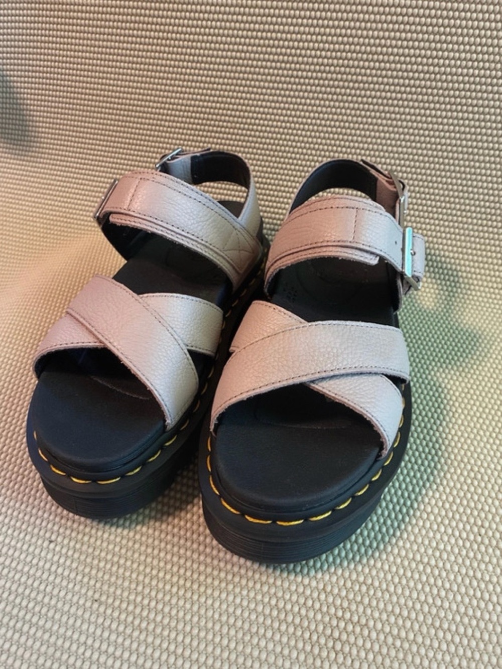 Dr. Martens Voss II sandal, vintage taupe, size w7